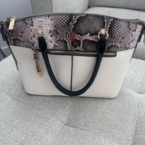 Elegant Anne Klein White and Black Handbag with Snake Print Accent